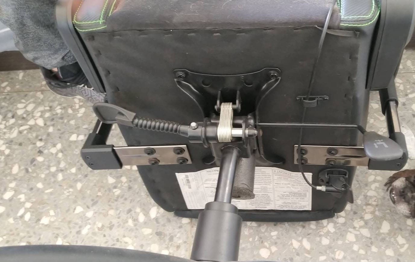 雷蛇電競椅維修