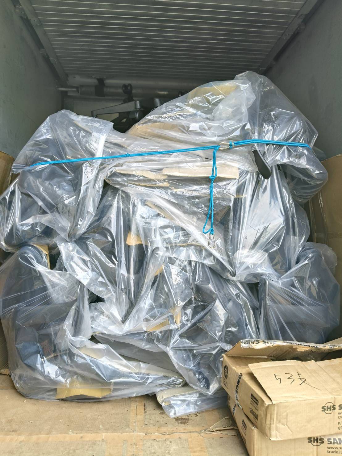 貿易公司購入高級辦公椅 24032