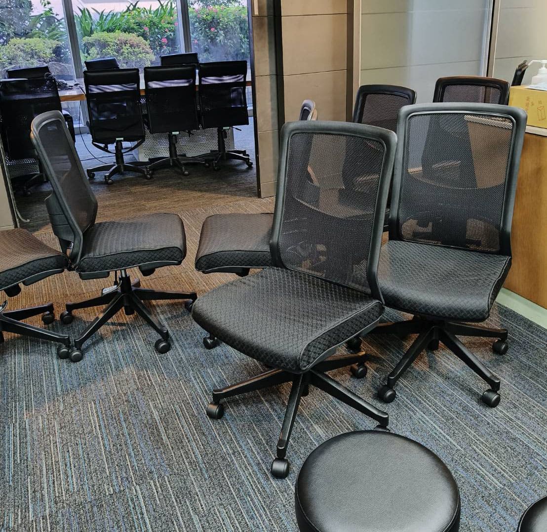 科技公司購入高級辦公椅9012