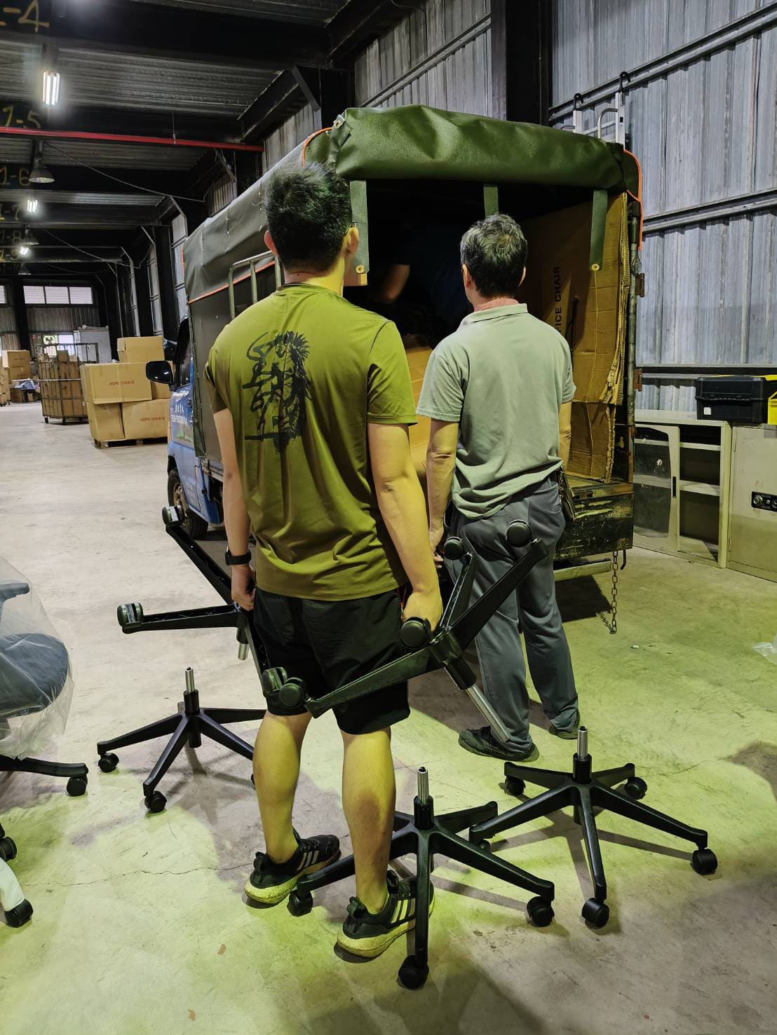 科技公司購入高級辦公椅 9012