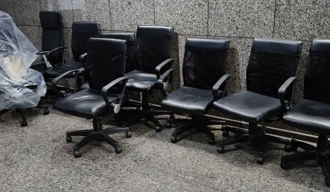 科技公司購入高級辦公椅9012